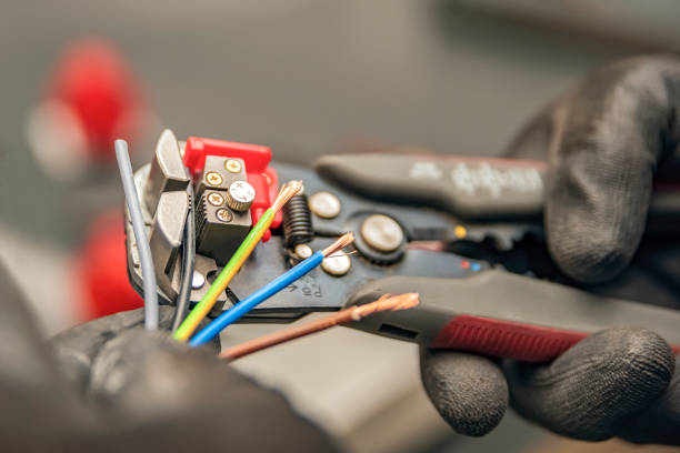 Best Affordable Electrician  in Clayco, MO